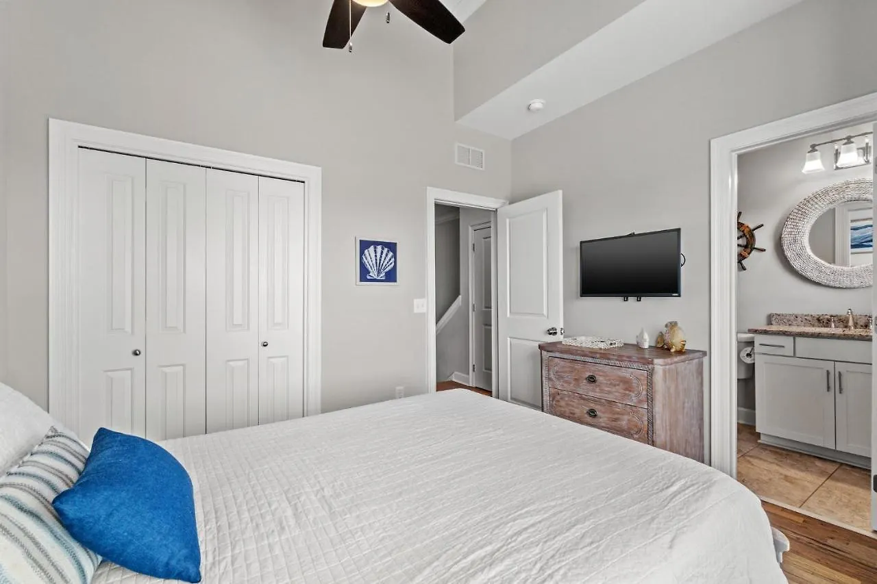 Waterside Villa With Award Winning Design And Pool Destin United States